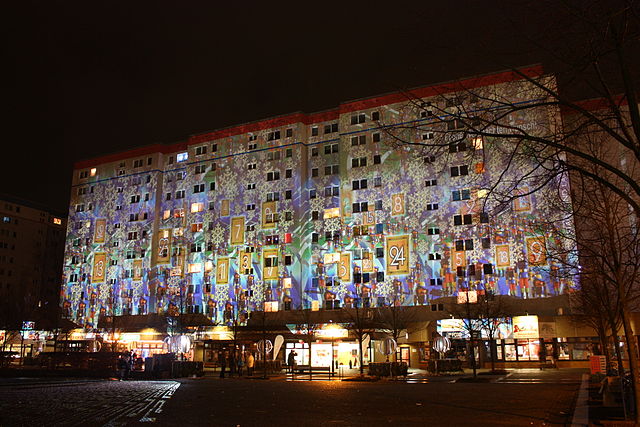 Adventskalender in Berlin-Hellersdorf (Jean-Luc 2005)